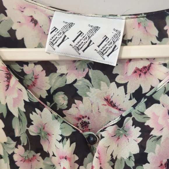 Vintage Floral Blouse Ruffles Long Sleeve size L‎ Made in USA - Picture 3 of 8